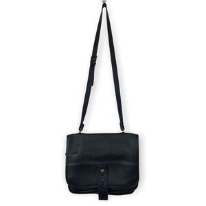 VINTAGE DKNY Donna Karen New York black Pebbled Leather Crossbody messenger Bag